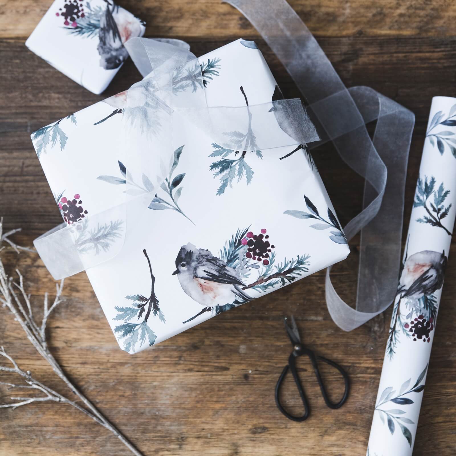 Watercolour Robin Christmas Gift Wrap - I am Nat Ltd - Gift Wrap